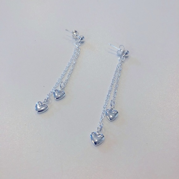 Sterling silver heart earrings - Picture 1 of 3